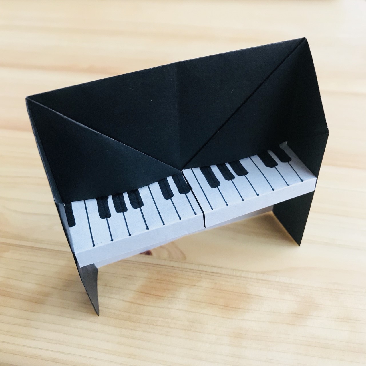 折り紙のピアノの折り方！簡単だから子供でも作れるよ♪ イクメンパパの子育て広場